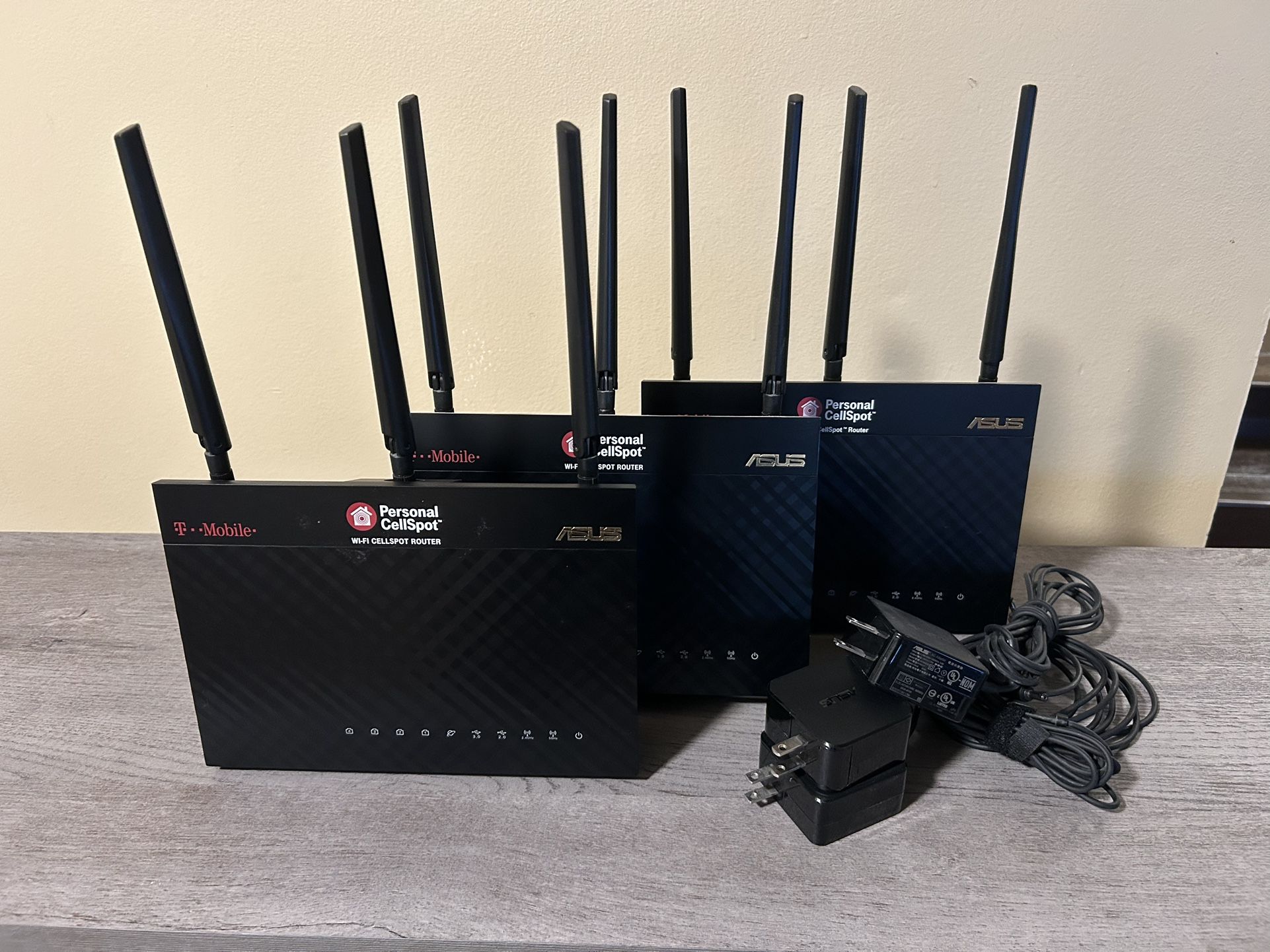 Asus Aimesh Routers Three TM-AC1900 Flashed To Asus RT-AC68U Firmware
