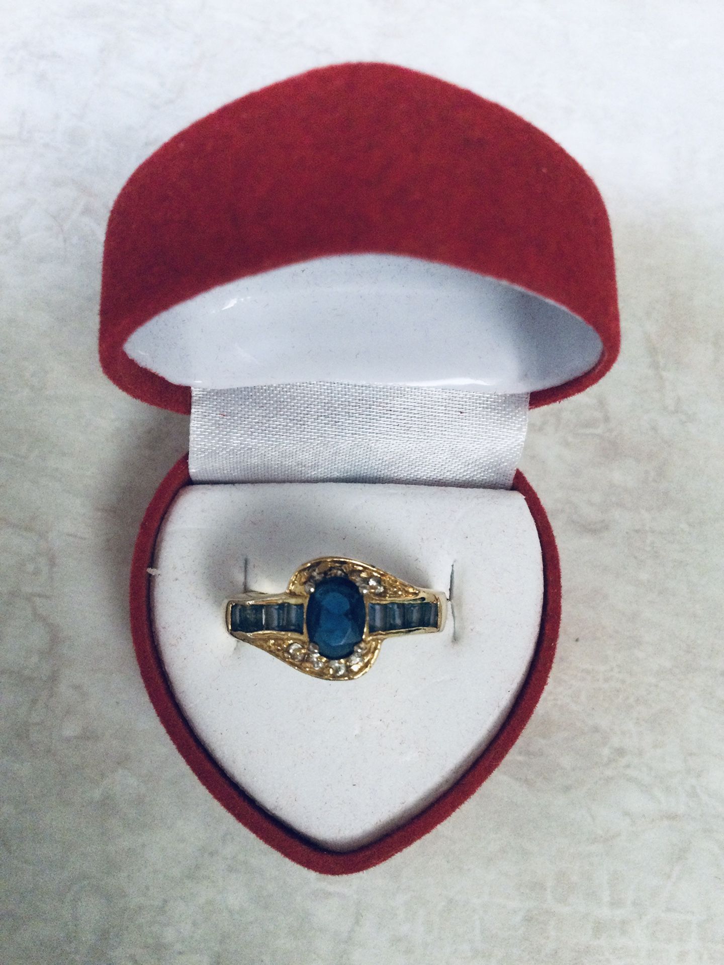 Blue Sapphire Ring Size 7 1/2. (925 Silver with Gold Plating)
