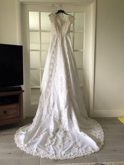 Wedding dress