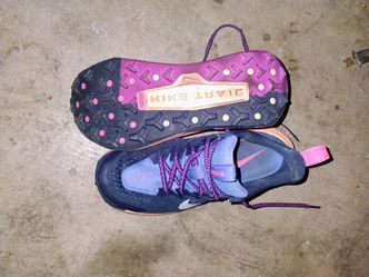 Nikes size 8.5
