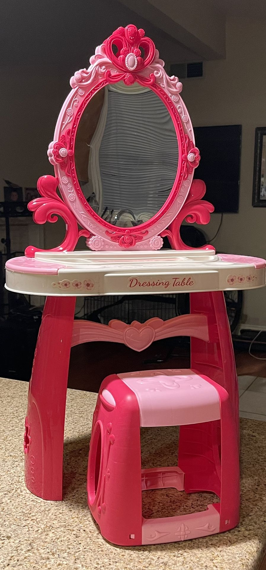 Little Girls Play Vanity With Seat