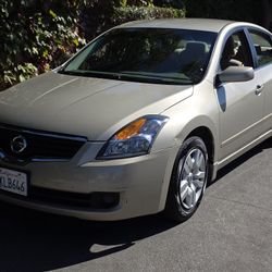 2009 Nissan Altima 2.5S w/ 61K Miles