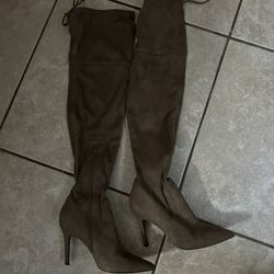 Women’s Dress Shoes 