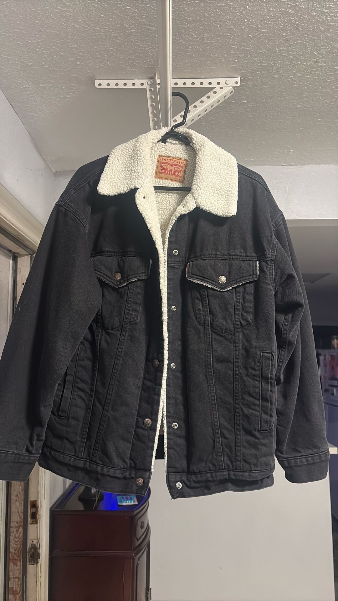 LEVI BLACK JEAN JACKET