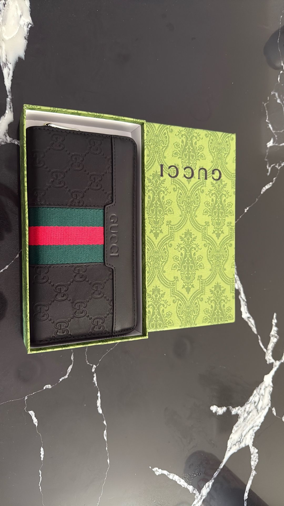 Gucci Wallet Very Nice