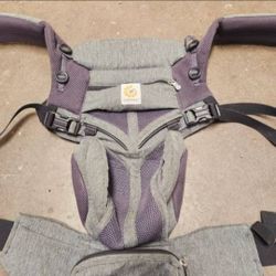 ErgoBaby Mesh 360 Carrier Like New