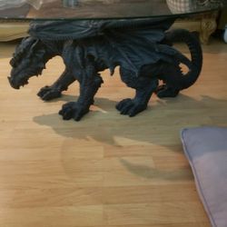 Dragon Table