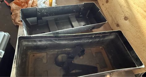 Camco Double battery box
