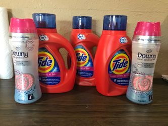 Laundry detergent bundle