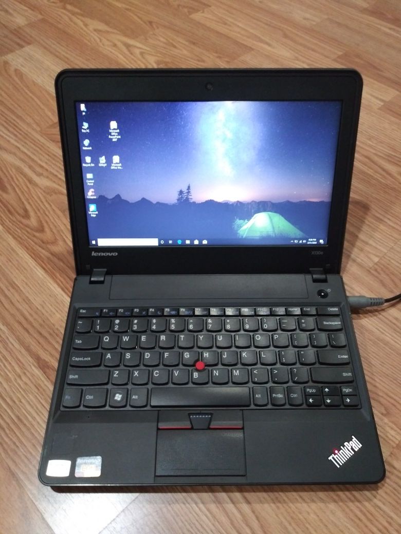 Lenovo ThinkPad laptop x130e 11.6 in Windows 10