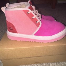 UGGS