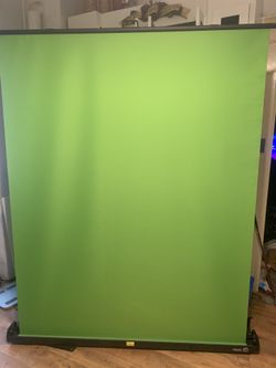 Legato Retractable Green Screen 5’x6’