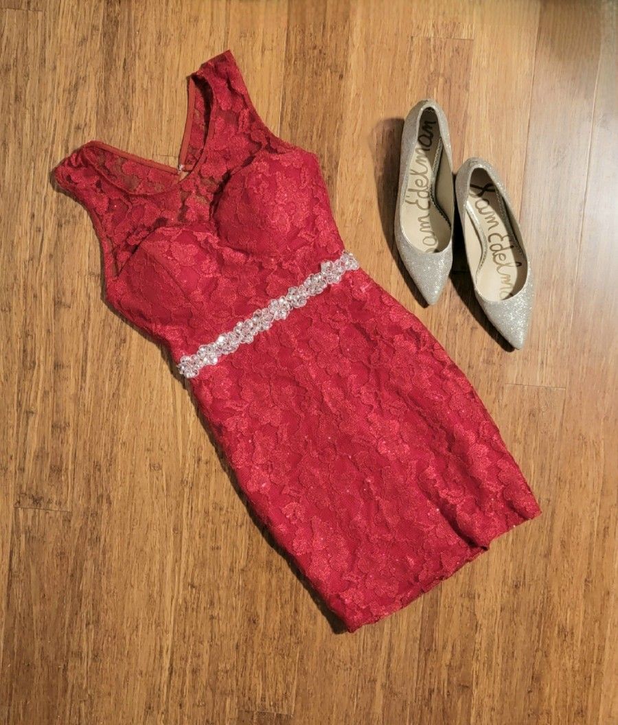 New w/tags Red lace dress with bedazzled front waist open back size 9