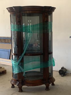 Display Cabinet With Lights