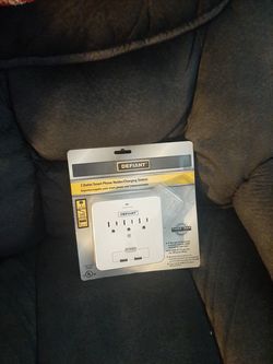 3 smart phone charger station