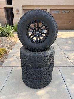 Ford Raptor rims and tires