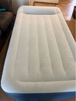 Intex 18” Twin Air Mattress