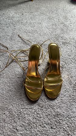 Fashion Nova Gold Lace-Up Heels Size 10 (Never Worn)