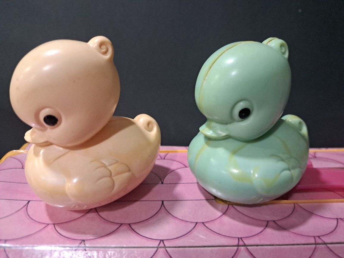 Vintage PLAKIE Hard Plastic Baby Duck Rattle Toy 1950's $10.00