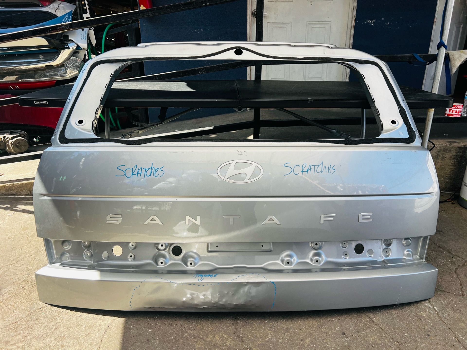 Hyundai Santa Fe 2024-2026 tailgate Oem