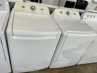 Set de Lavadora y Secadora Frigidaire