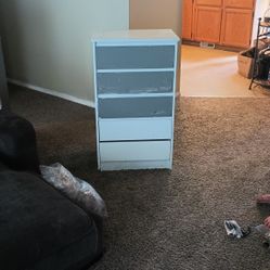 Dresser