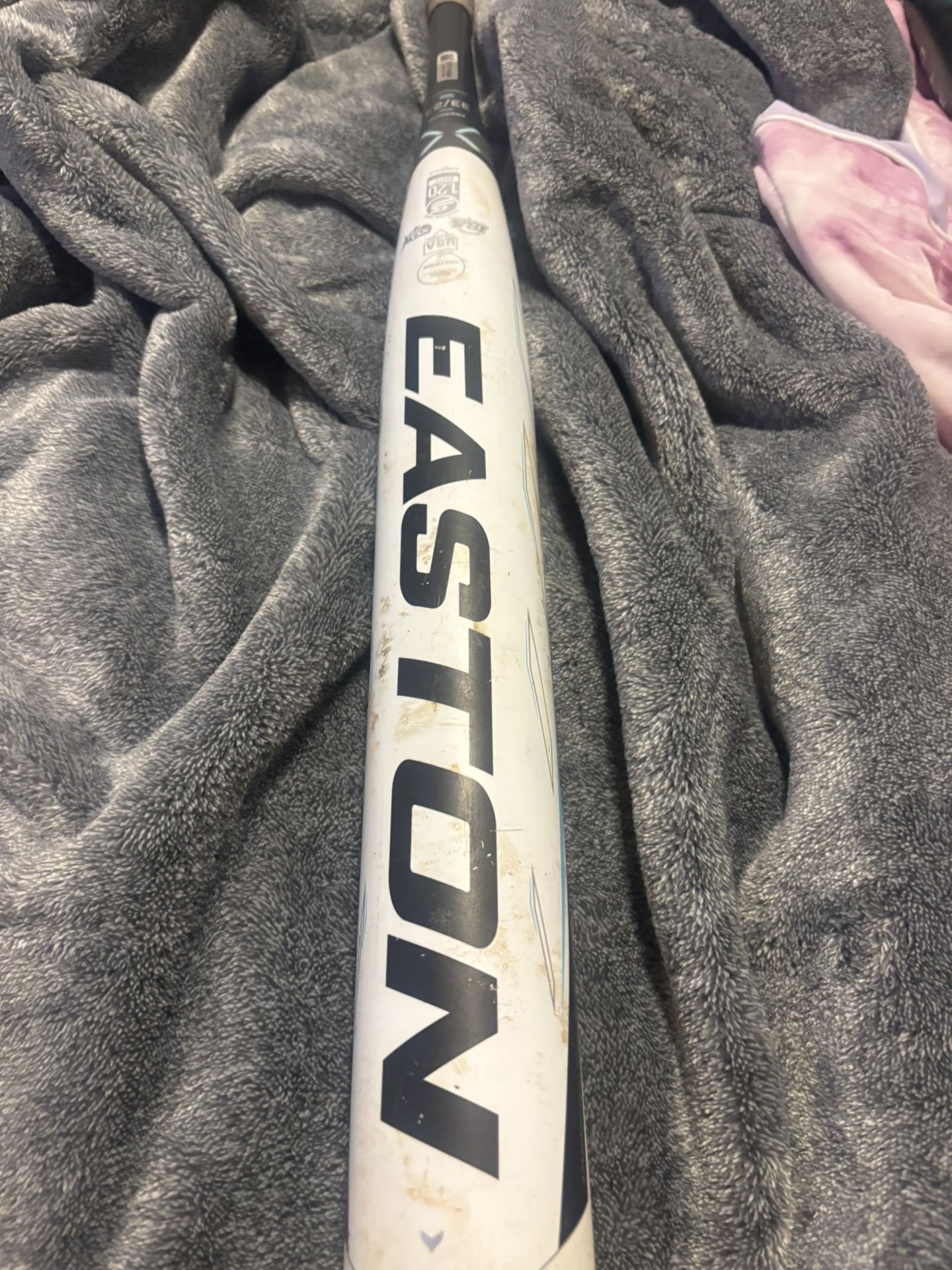 Softball Bat. Fastpitch 33-10