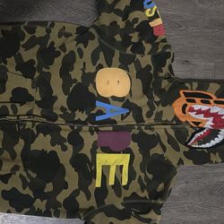 Authentic readymade bape jacket shark wide full zip hood  WILLING TO NEGOTIAGE🤝🏾❗️