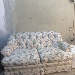 Couch Floral Pattern 