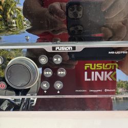 Fusion MS UD-755 all In One marine Boat Radio