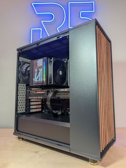 RTX 5080 // Ryzen 9800x3D // 32GB DDR5 // 2TB 990 Pro // WiFi 7