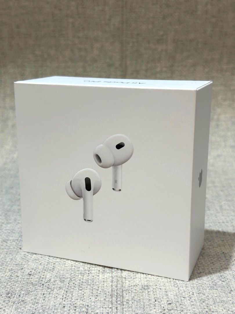Headphones with Wireless Charging Case (USB‑C)