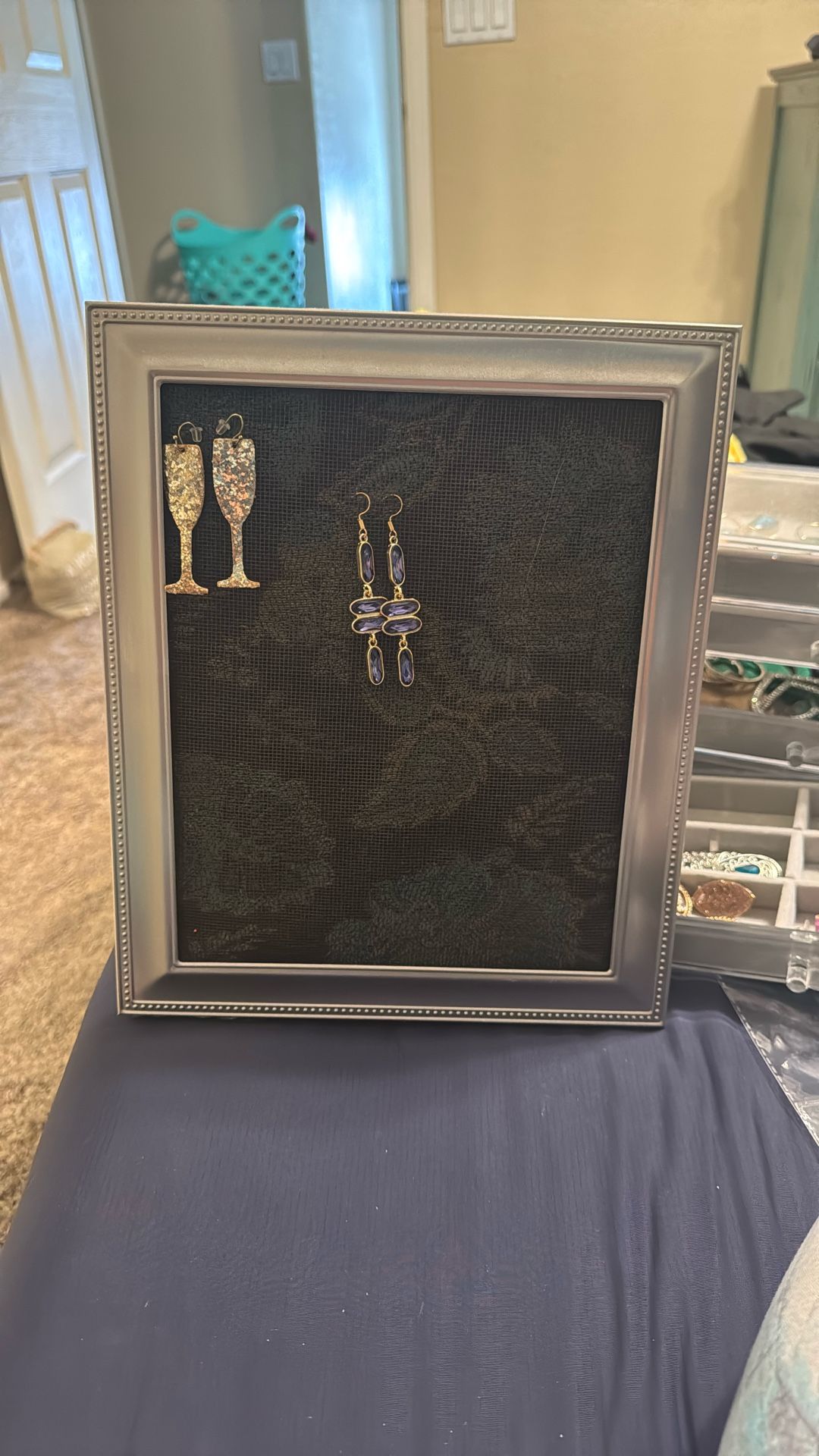 8x10 Frame For Earrings 