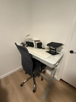 Electric Standing Desk - Height Adjustable