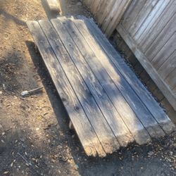 Fence Panels 6ft High, 3-4ft Long Approximately 50-60 Ft 