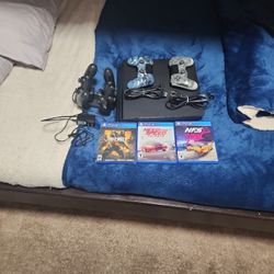PS4 PRO CONSOLE  BUNDLE 