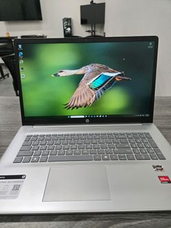 HP Laptop 17-cp2xxx
