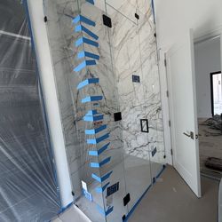 Custom Wall Mirror – Modern Design