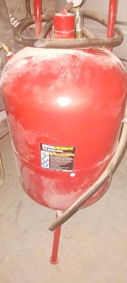 10gal Air Sand Blaster Full Of Sand PlusWith Twobags Of Sand