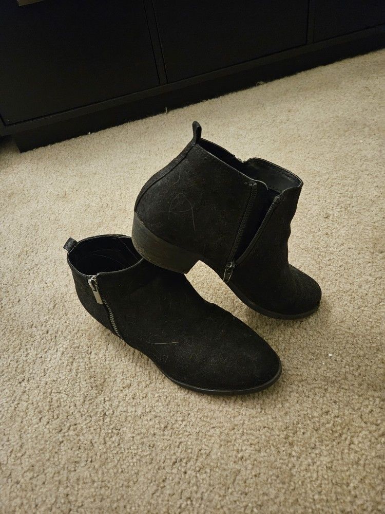 Santana Black Booties