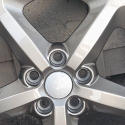 Hyundai sonata 17inch wheels