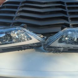 Toyota Camry 10-11  Lexus Style Headlights