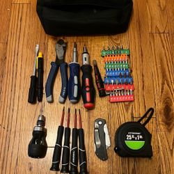 Small Hand Tools With Pouch 