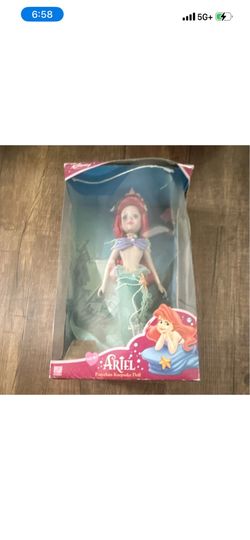 Disney Princess Ariel Porcelain Collector Edition Doll Little Mermaid Box