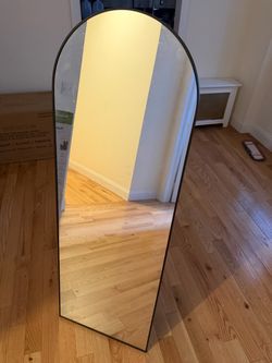 adjustable standing mirror