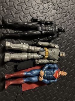 3 action Figures