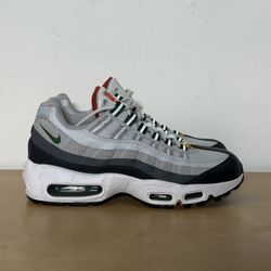 Nike Air Max 95 Prep School Sneakers DM0011-002 Men’s Size 6.5 Or Women’s Size 8