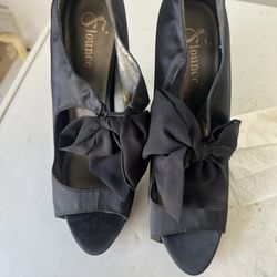 Women Black Satin Ribbon Shoes 