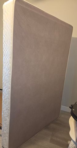 Full size box spring