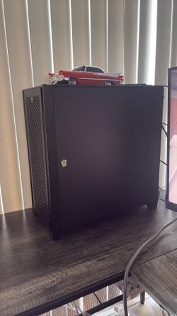 Gaming PC and monitor
